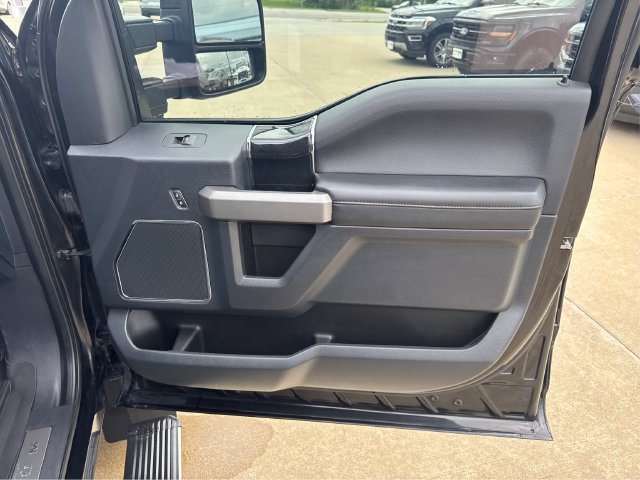 Used 2022 Ford F450 Platinum w/ FX4 Off-Road Package AWD/4WD image 20