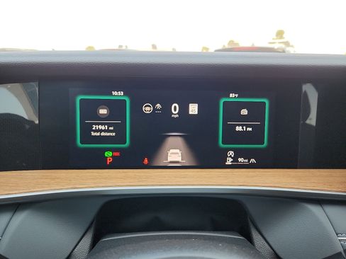 Certified 2025 Volkswagen Tiguan SEL R-Line AWD/4WD image 17