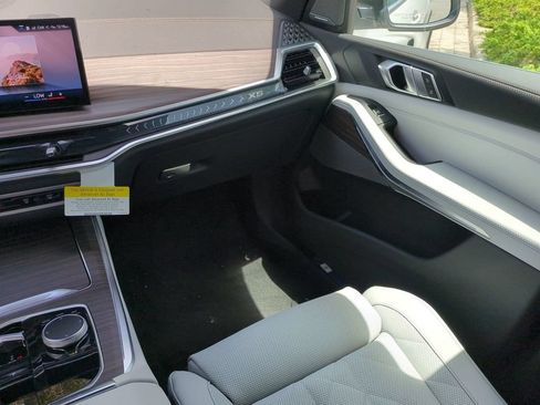 New 2026 BMW X5 xDrive40i w/ Premium Package AWD/4WD image 17