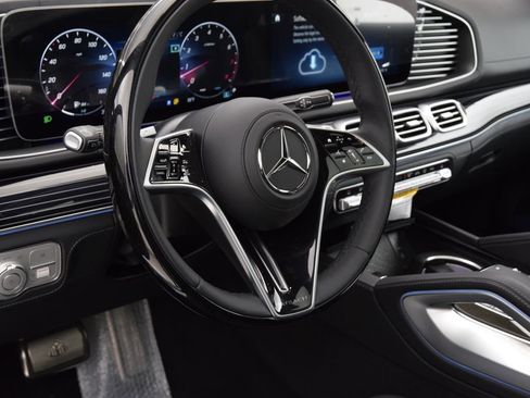 New 2026 Mercedes-Benz Maybach GLS 600 4MATIC image 19