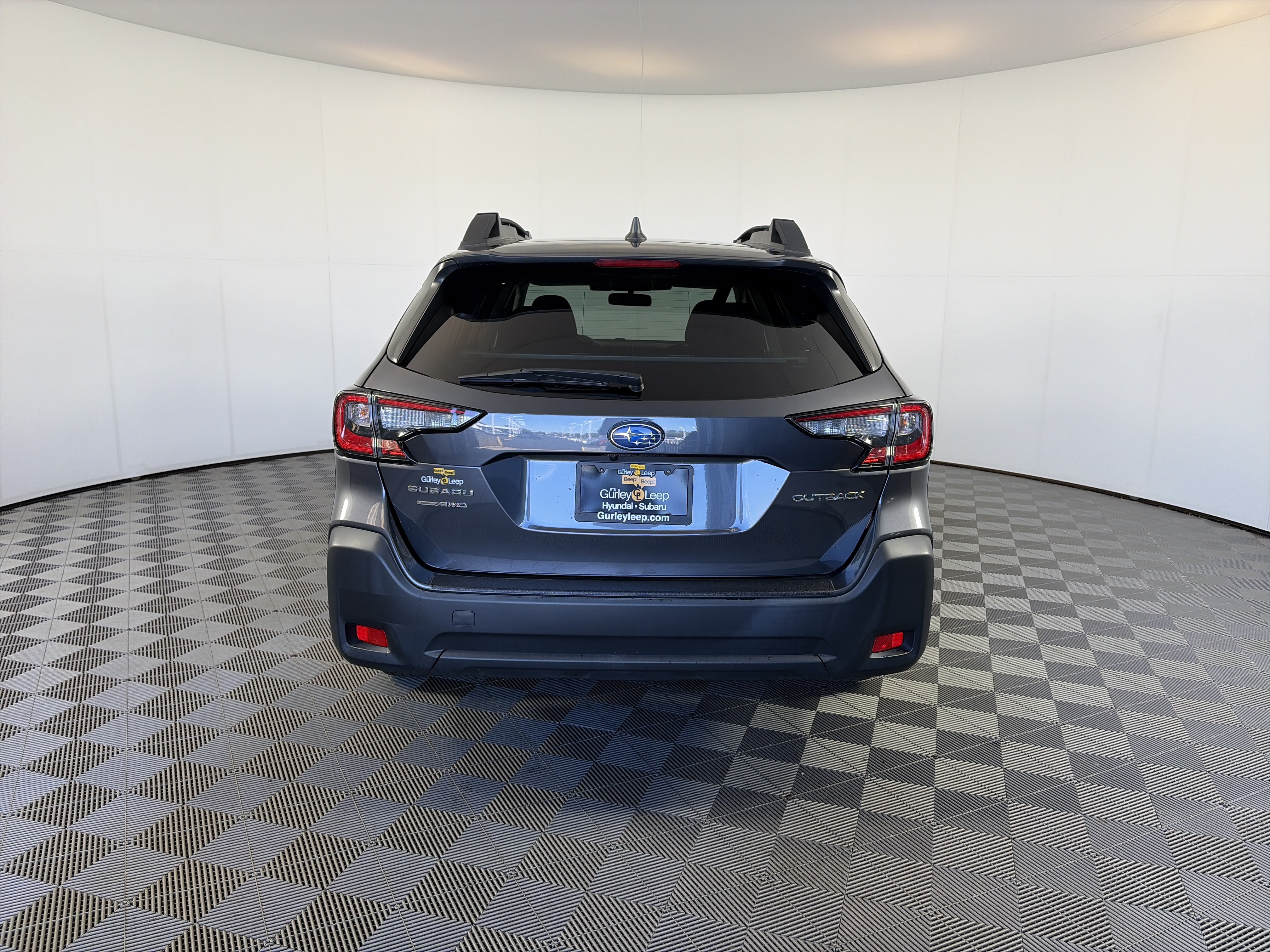 Used 2025 Subaru Outback Premium AWD/4WD image 9