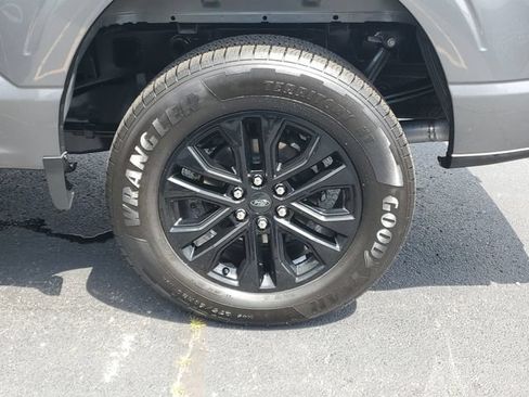 Used 2024 Ford F150 Lariat AWD/4WD image 33