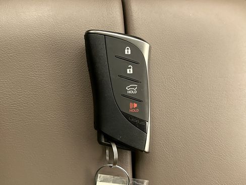 Used 2021 Lexus GX 460 Premium w/ Premium Package image 25