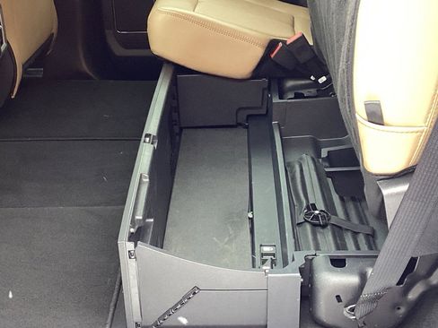 Used 2022 Ford F350 Lariat w/ Lariat Ultimate Package image 15