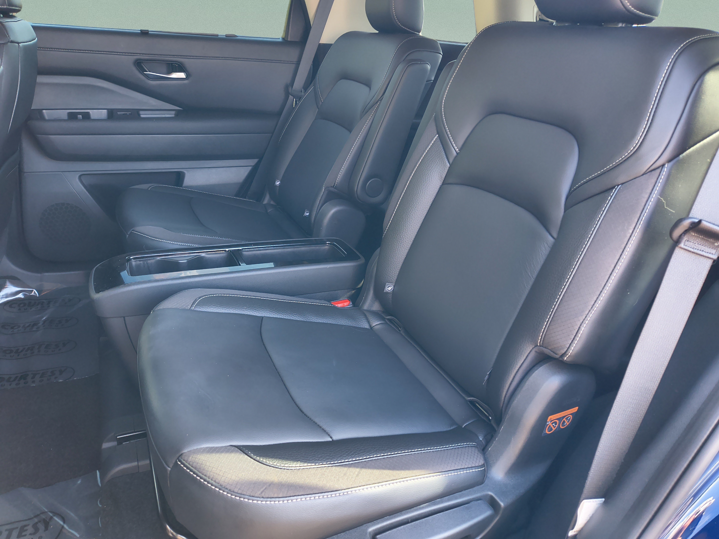 Certified 2024 Nissan Pathfinder SL w/ SL Premium Package FWD image 19