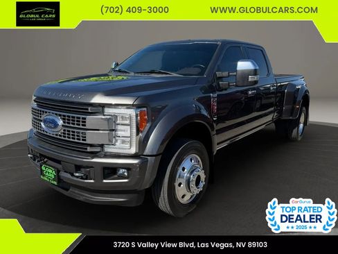 Used 2017 Ford F450 Platinum w/ Platinum Ultimate Package AWD/4WD image 1