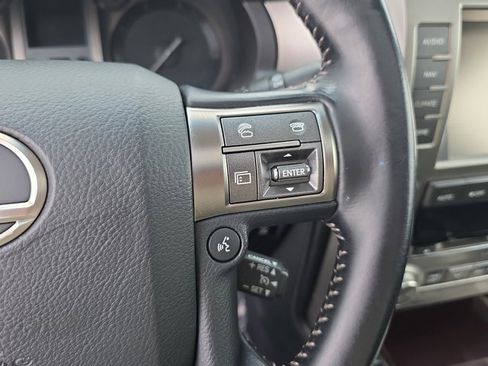 Used 2017 Lexus GX 460 Premium image 19