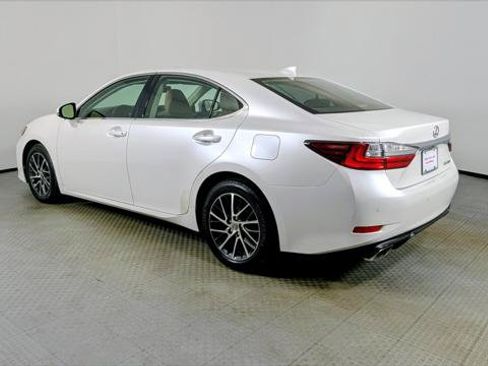 Used 2018 Lexus ES 350 w/ Luxury Package w/Wood Trim FWD image 4