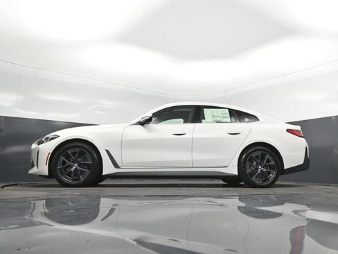 New 2026 BMW i4 eDrive40 w/ Premium Package RWD image 39