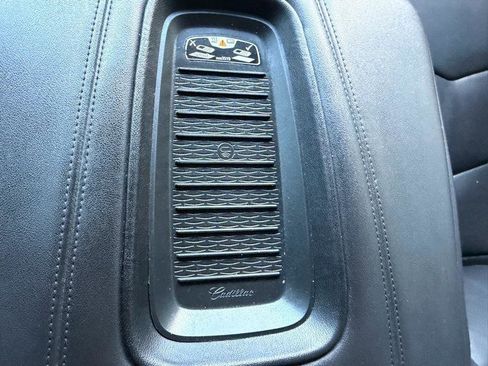 Used 2018 Cadillac Escalade ESV 2WD image 45