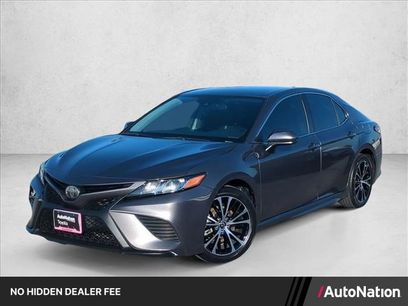 Used 2019 Toyota Camry SE w/ Carpet Mat Package