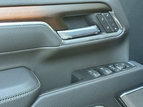 New 2026 GMC Sierra 3500 Denali AWD/4WD image 10