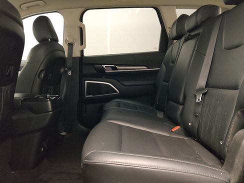 Used 2021 Kia Telluride LX FWD image 18