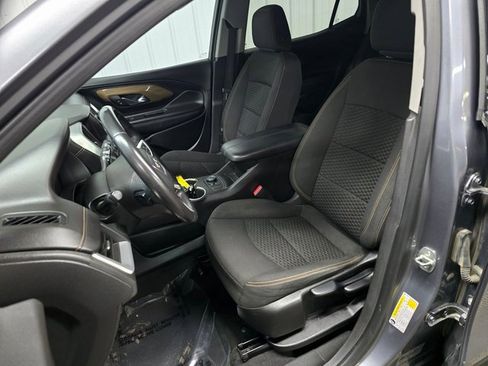 Used 2021 GMC Terrain SLE w/ Elevation Edition image 16