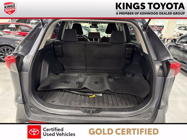 Certified 2021 Toyota RAV4 LE AWD/4WD image 14