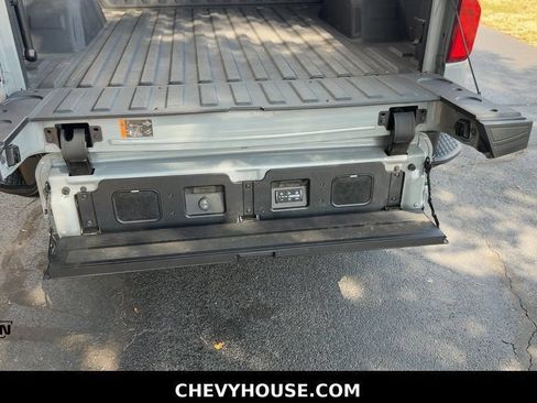 Used 2025 Chevrolet Silverado 1500 ZR2 AWD/4WD image 39