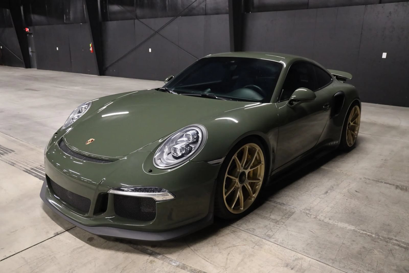 Used 2014 Porsche 911 Turbo S AWD/4WD image 5