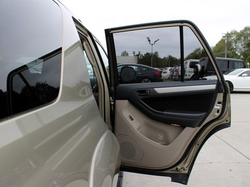 Used 2006 Toyota 4Runner SR5 image 22