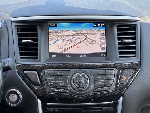 Used 2019 Nissan Pathfinder SV w/ Rock Creek Edition FWD image 9