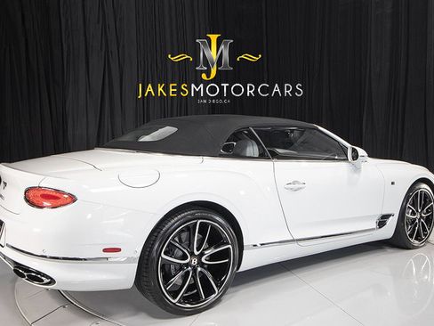 Used 2020 Bentley Continental GT V8 First Edition image 11