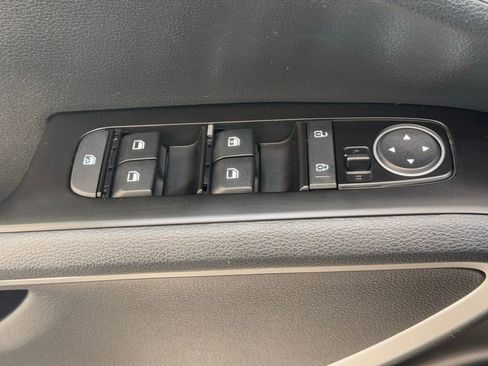 Used 2023 Kia Soul LX w/ Option Group 015 image 27