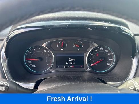 Used 2023 Chevrolet Traverse LT FWD image 6