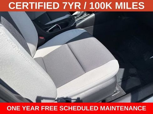 Used 2025 Toyota Corolla LE FWD image 10