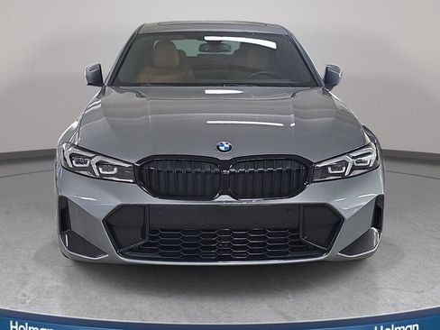 Used 2023 BMW 330i Sedan w/ M Sport Package RWD image 3