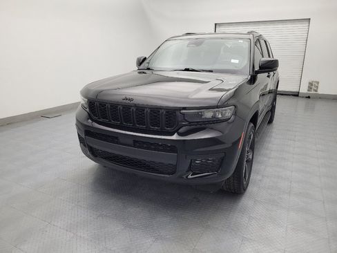 Used 2021 Jeep Grand Cherokee L Laredo image 15