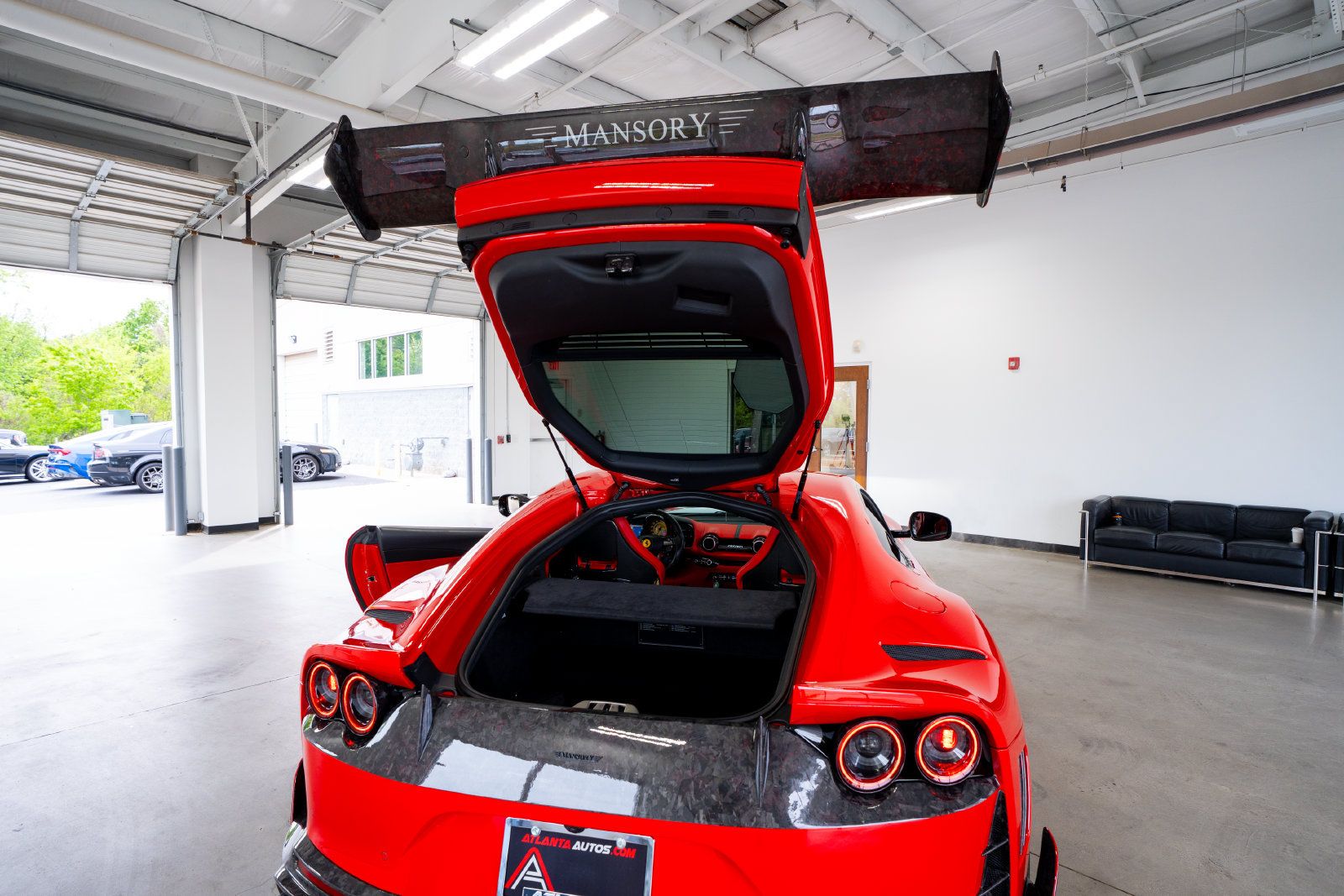 Used 2020 Ferrari 812 Superfast RWD image 94