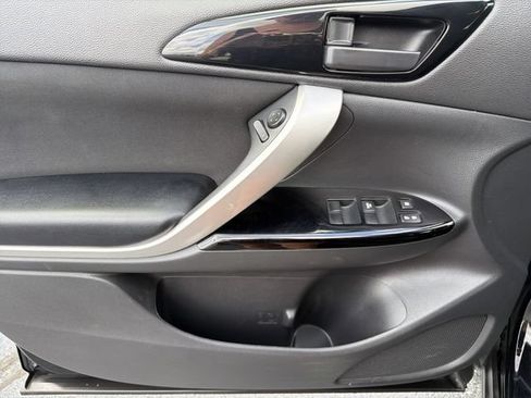 Used 2024 Mitsubishi Eclipse Cross LE AWD/4WD image 35