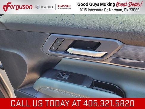 New 2027 GMC Terrain AT4 w/ Convenience Package III AWD/4WD image 39