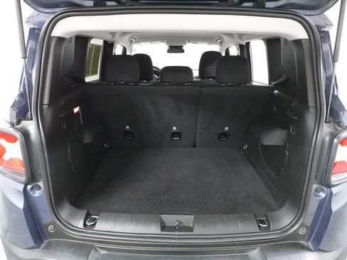 Used 2023 Jeep Renegade Latitude AWD/4WD image 26