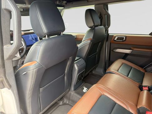 Used 2021 Ford Bronco Outer Banks AWD/4WD image 15