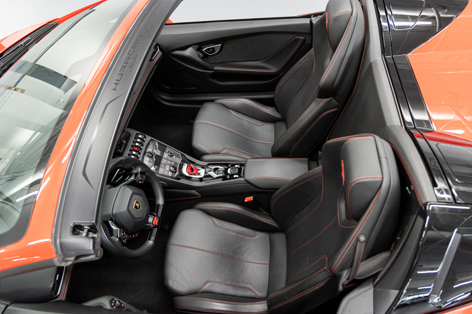Used 2017 Lamborghini Huracan LP 610-4 AWD/4WD image 31