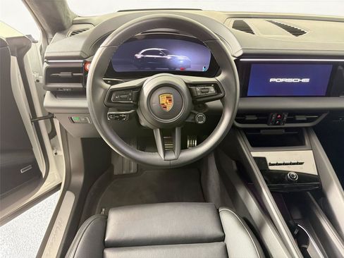 Certified 2025 Porsche Macan Electric RWD image 18
