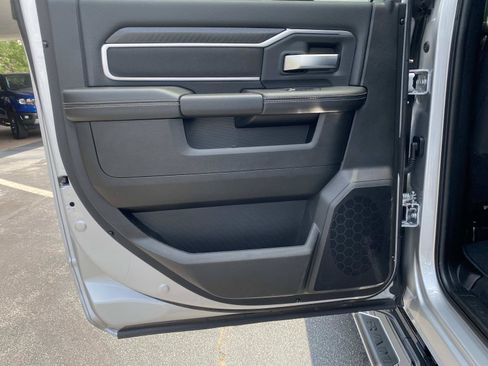 Used 2026 RAM 2500 Big Horn AWD/4WD image 19
