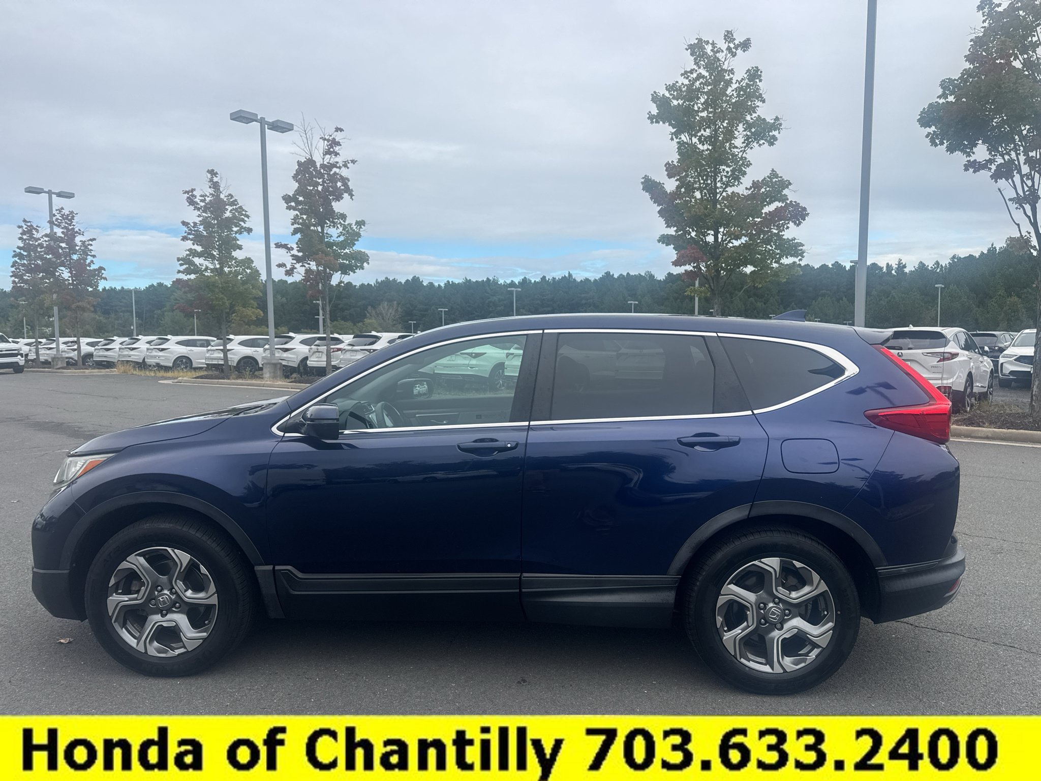 Used 2017 Honda CR-V EX image 4
