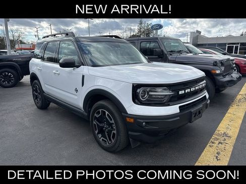 Used 2023 Ford Bronco Sport Outer Banks w/ Tech Package image 2