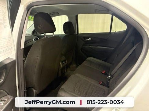 Used 2024 Chevrolet Equinox LT FWD image 26