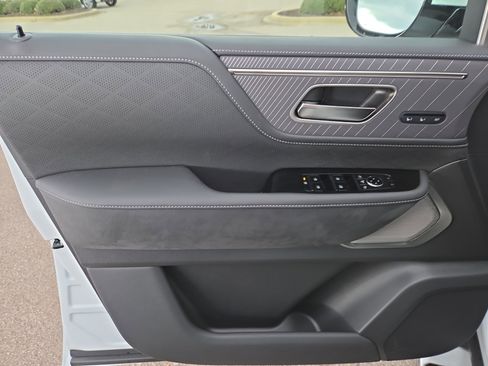 New 2026 INFINITI QX80 Autograph w/ Premium Cargo Package image 5