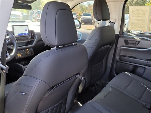 Used 2024 Ford Bronco Sport Badlands image 9