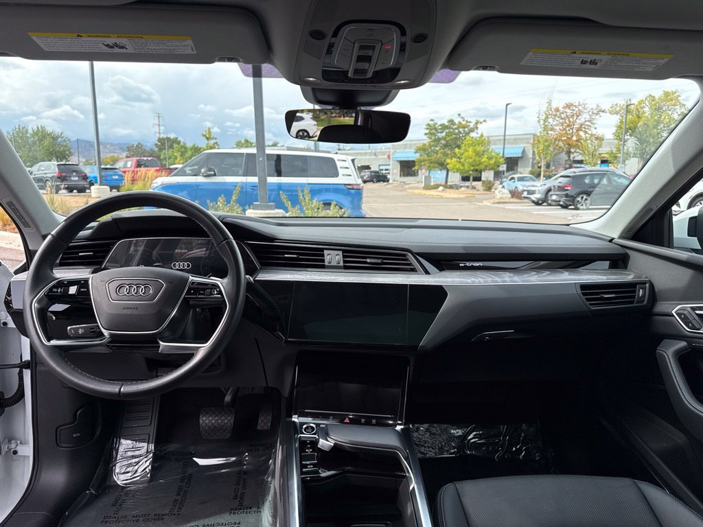 Used 2024 Audi Q8 e-tron Premium Plus w/ Premium Plus Package AWD/4WD image 12