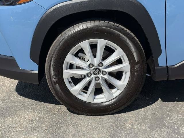 Used 2026 Toyota Corolla Cross LE w/ Moonroof Package FWD image 28