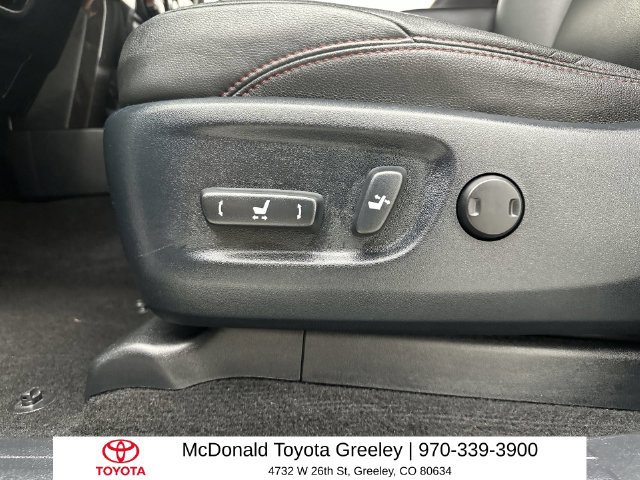 Used 2021 Toyota 4Runner Venture AWD/4WD image 12