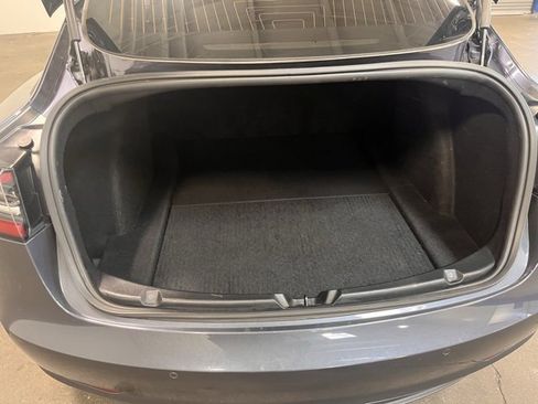 Used 2020 Tesla Model 3 Standard Range Plus image 16