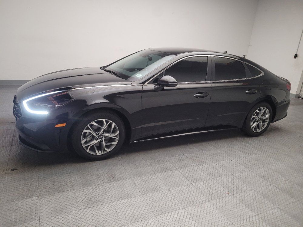 Used 2023 Hyundai Sonata SEL FWD image 2
