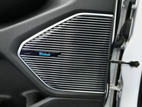 Certified 2022 Jeep Grand Cherokee L Overland w/ Luxury Tech Group IV image 19