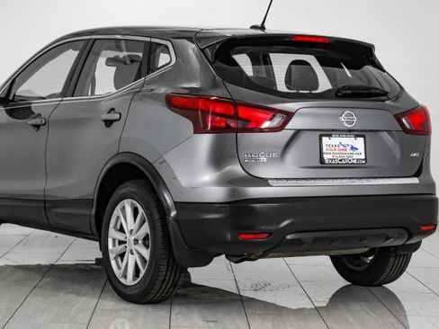 Used 2019 Nissan Rogue Sport S w/ Appearance Package image 53