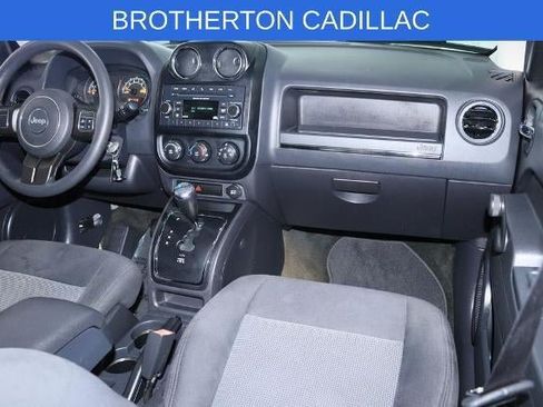 Used 2016 Jeep Patriot Sport AWD/4WD image 27